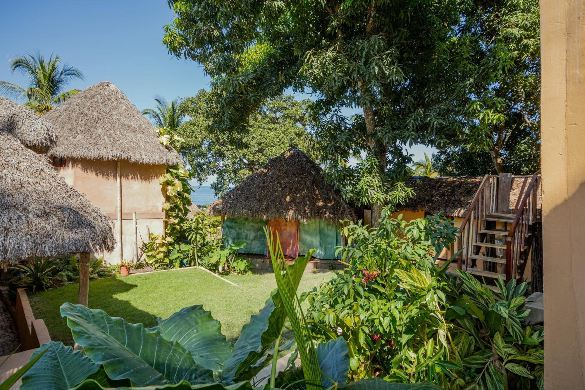 Amaca Beach Hotel - Eco Resort Quiimixto Quimixto Eksteriør billede